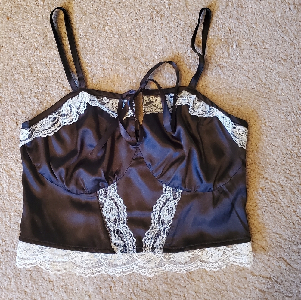 NWT Thorne & Fable from Hot Topic Black Satin Crop Cami Sz XS